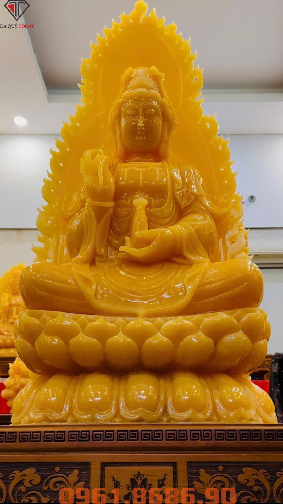 Tượng phật quan âm thờ tại gia bằng ngọc hoàng long